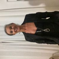 maison de ville de caractère, sur 3 niveaux , à proximité de la ville et à 6 kms de la mer