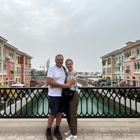 Joanne's house is a private oasis  100m from shops , cafes , beach .  , 20 mins from Byron Bay .