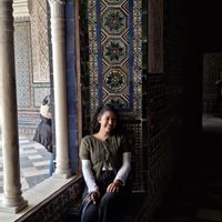 Two bedroom flat with balcony in Sevilla, 15 walk to the center