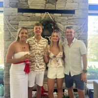 Country Coastal Lifestyle Property.  Modern rammed earth design . Close to town, river & beaches.