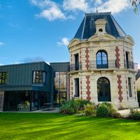 Delphine's house