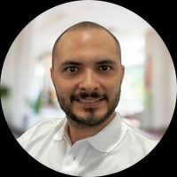 Departamento residencial con vista al golf, a 800 m de la playa