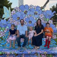 Family friendly home in suburb of Houston. Neighborhood amenities includes pools and parks