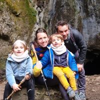 La maison en bois de Nina, Mario, Billie et Maceo