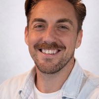 My home is a charming maisonette featuring two cozy bedrooms and a single bathroom.