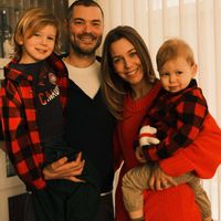 Park-front cozy retreat in the heart of trendy St-Henri. 2 adorable cats included :)