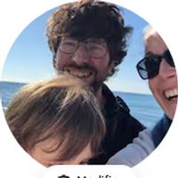 Chez Anaïs et Mathieu, studio indépendant vieux village, vallon verdoyant et jardin