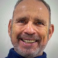 Newly renovated entire lower level of a split level home. 20 minutes from downtown Washington DC