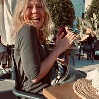 Peaceful Split-Level Apartment close by the Sea