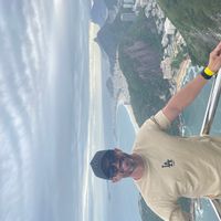 Apartamento 2 quartos, próximo a mercado e ponto de onibus