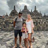 Bright & Sunny 2-bedroom villa with pool in quiet area of Canggu, Bali.