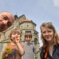 Pesek familyina kuća