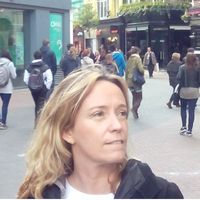 Apartamento tranquilo con amplio jardín privado, a 5 minutos andando del centro de Jaca, Pirineo