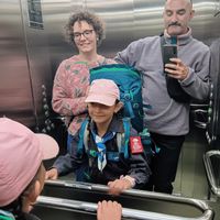 Welkom in ons gezellig en licht appartement in het bruisende Laken!