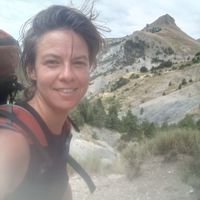 Chambre spacieuse avec balcon