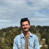 Bel appartement neuf et confortable, vue montagne avec terrasse, parking et sauna (2 chambres)