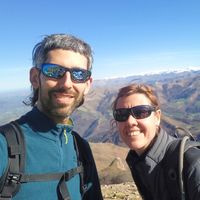 Piso amplio y luminoso de dos habitaciones a 2 km de la playa