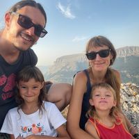 Laia, Pau i famílias hus