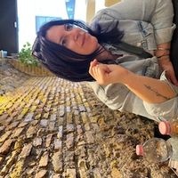 Warm and cozy 2 bedroom apartment near downtown