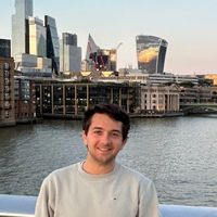 Appartement très bien situé dans Paris avec un chambre et un salon dans lequel il y a un canapé-lit