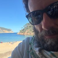 Artist’s masia. Montseny views. Nature trails, village & Barcelona train on your doorstep.