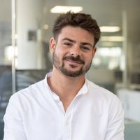 Bright 1BR top floor apartment with elevator T2 lumineux dernier étage avec ascenseur