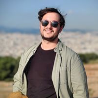 Una casita next to Park Güell