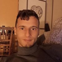 Appartement 2 pièces de 45 m2, au 6 eme étage, situé en plein centre de Nice.