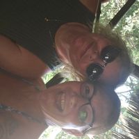 Claire and Sarahs hus