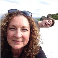 Cozy Neighborhood Getaway