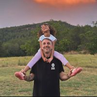 Bright room overlooking a green park, just 10 minutes from the city center, in a quiet area.