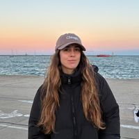 Piso de dos habitaciones y dos baños cerca de la Universidad de Illinois.