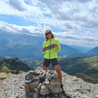 BIENVENIDOS A NUESTRA CASA!!! Somos Ana y Ane, y estamos encantadas de que conozcáis Bilbao.