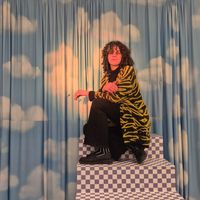 Airy & peaceful apartment walking distance from center