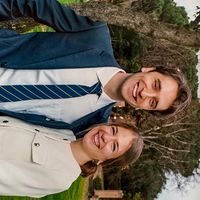 huis van Alba y Carlos