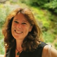 Stadtnahe Wohnung mit Garten