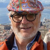 Casa de Cristian y Paula Lindo departamento de dos dormitorios y dos baños , nuevo.