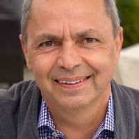 Budapest house + studio with sauna – quiet, private & well connected