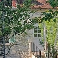La maison entre les vignes et les potiers