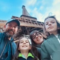 Julien, Lucie, Camille & Lisons hus