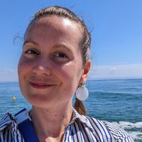 Ilonaina kuća