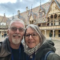 Tout proche du centre ville et en bord de canal !