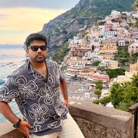 Casa di Yash