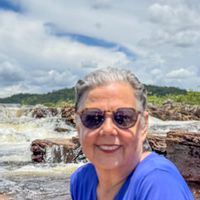 Chalé completo e privativo com excelente área comum e de lazer