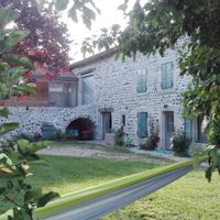Ferme rénovée en Auvergne, France