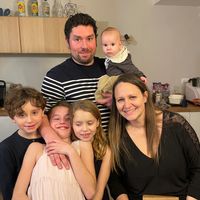 Grande maison avec un très grand terrain