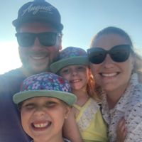 Maison familiale dans secteur résidentiel