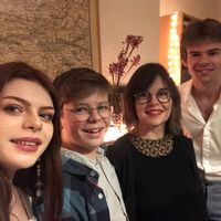 Grande chambre et sdb/wc privatifs / Double room with private bathroom and wc.