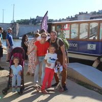 Maison vue lac dans la nature