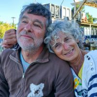 La maison de Claudine et Denis  -  Claudine and Denis's house  -  La casa de claudia y denis